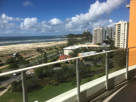 Kirra Surf Apartments - Foster Accommodation 33