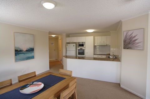 San Marino By The Sea Apartments - Foster Accommodation 9