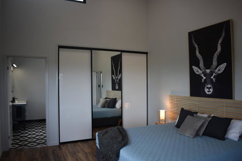 Ironbark House - Foster Accommodation 25