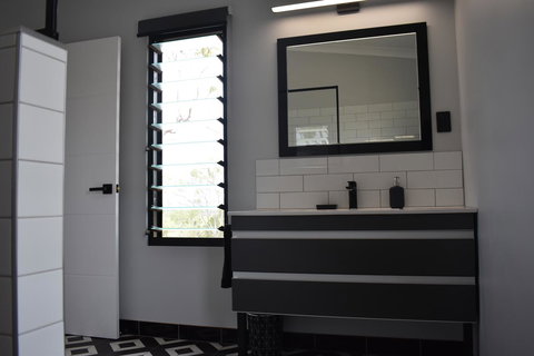 Ironbark House - Foster Accommodation 26