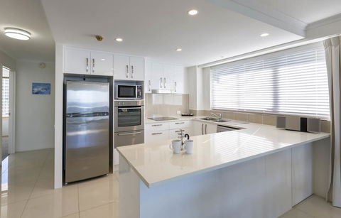 South Pacific Plaza - Official - Foster Accommodation 1