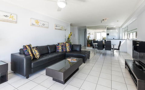 South Pacific Plaza - Official - Foster Accommodation 18