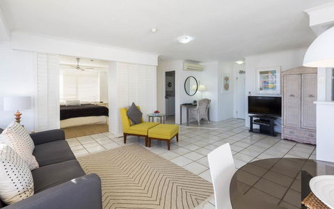 South Pacific Plaza - Official - Foster Accommodation 25