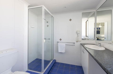 South Pacific Plaza - Official - Foster Accommodation 23