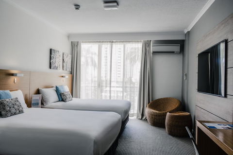 Novotel Cairns Oasis Resort - Foster Accommodation 3