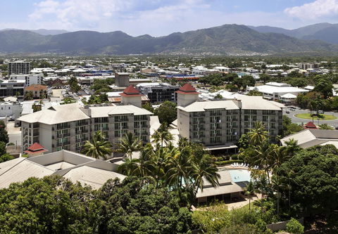 Novotel Cairns Oasis Resort - Foster Accommodation 38