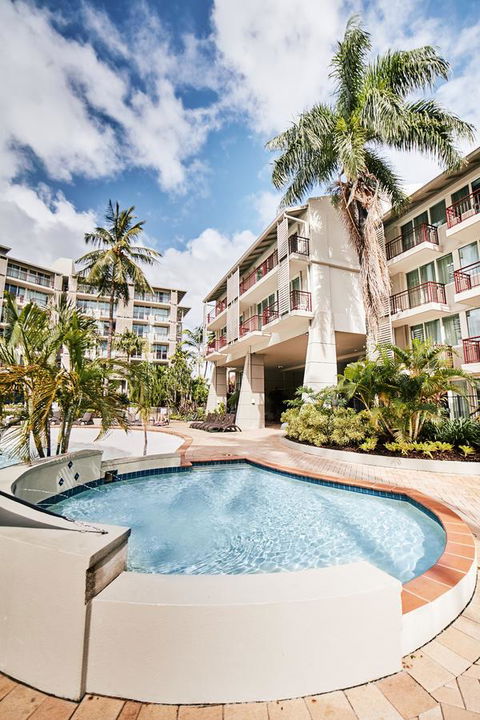 Novotel Cairns Oasis Resort - Foster Accommodation 20