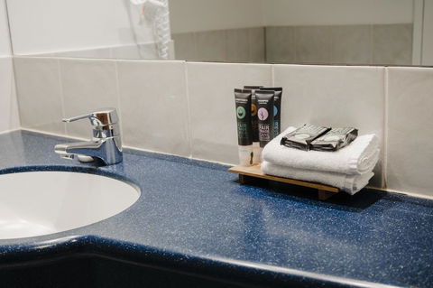 Novotel Cairns Oasis Resort - Foster Accommodation 24