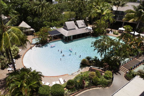 Novotel Cairns Oasis Resort - Foster Accommodation 37