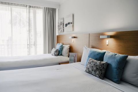 Novotel Cairns Oasis Resort - Foster Accommodation 23