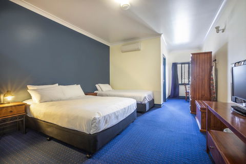 Nightcap At Atherton Hotel - Foster Accommodation 14