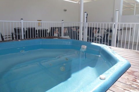 5231 BEACH CLUB PENTHOUSE - Foster Accommodation 13