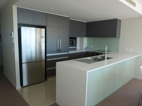 Pure Kirra - Foster Accommodation 10