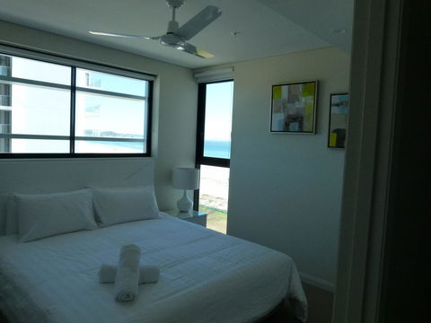 Pure Kirra - Foster Accommodation 19
