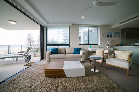Pure Kirra - Foster Accommodation 9