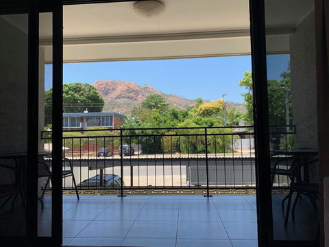 Townsville Holiday Apartments - Foster Accommodation 1