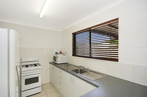 Townsville Holiday Apartments - Foster Accommodation 17