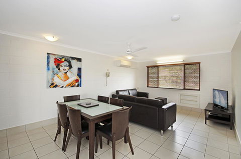 Townsville Holiday Apartments - Foster Accommodation 21