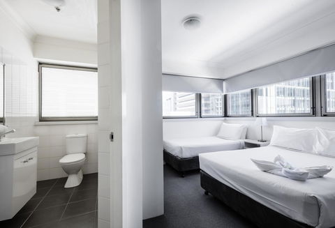 George Williams Hotel - Foster Accommodation 32
