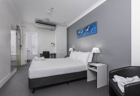 George Williams Hotel - Foster Accommodation 35