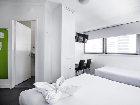 George Williams Hotel - Foster Accommodation 31