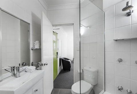 George Williams Hotel - Foster Accommodation 37
