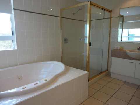 Aquarius Resort - Foster Accommodation 29