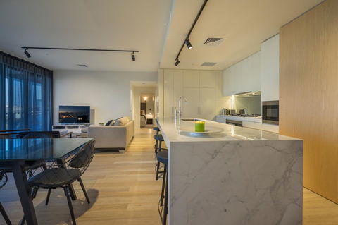 Arena Apartments By CLLIX - Foster Accommodation 29