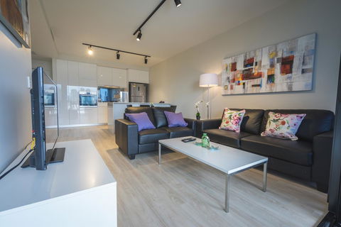 Arena Apartments By CLLIX - Foster Accommodation 38