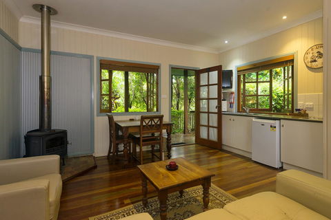 Allumbah Pocket Cottages - Foster Accommodation 27