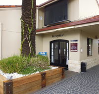 Burke  Wills Motor Inn - Foster Accommodation