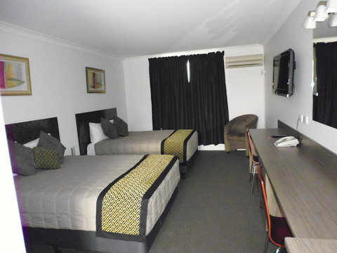 Burke & Wills Motor Inn - Foster Accommodation 24