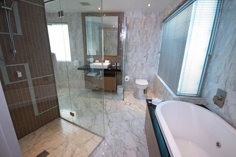 Oceans Mooloolaba - Foster Accommodation 32
