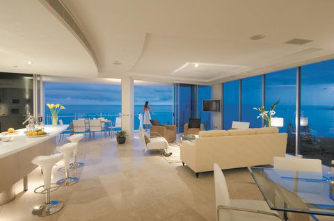 Oceans Mooloolaba - Foster Accommodation 0