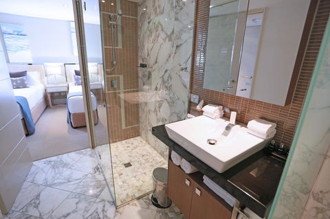 Oceans Mooloolaba - Foster Accommodation 7