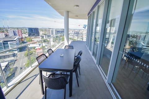 Belise Apartments - Foster Accommodation 16