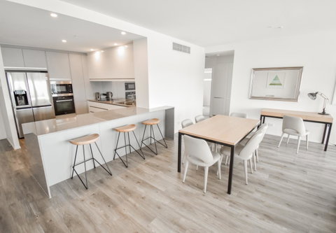 Belise Apartments - Foster Accommodation 33