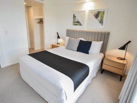 Belise Apartments - Foster Accommodation 11