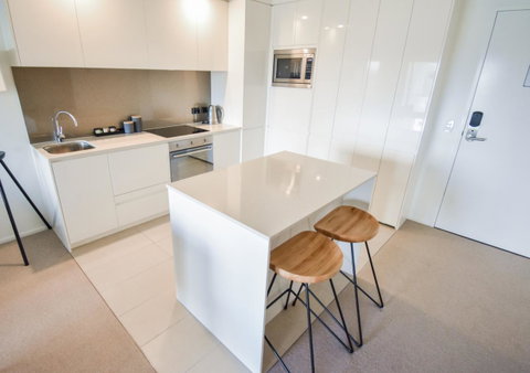 Belise Apartments - Foster Accommodation 40