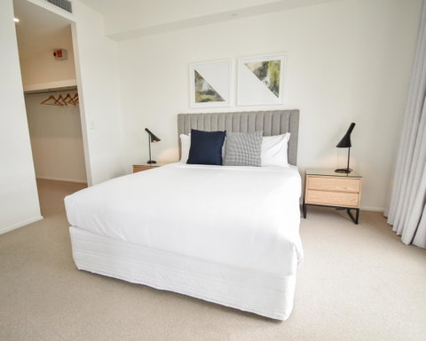 Belise Apartments - Foster Accommodation 14