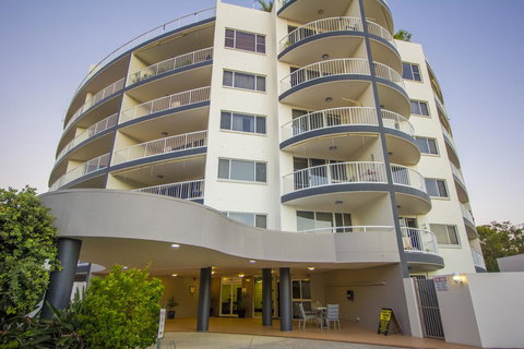 Fairways Golf & Beach Retreat Bribie Island - Foster Accommodation 9