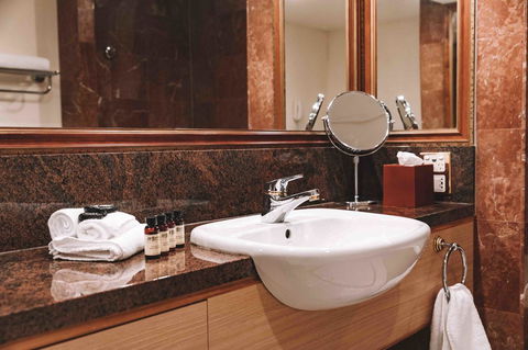 Pullman Cairns International - Foster Accommodation 7