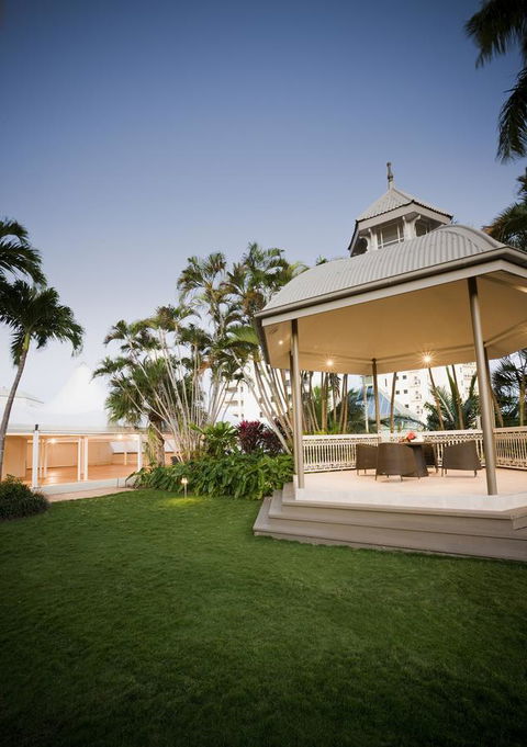 Pullman Cairns International - Foster Accommodation 25