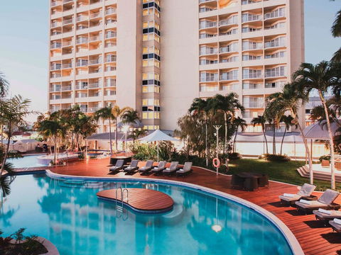 Pullman Cairns International - Foster Accommodation 1