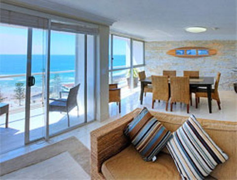 Burleigh Beach Tower - Foster Accommodation 12
