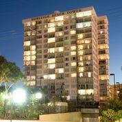 Burleigh Beach Tower - Foster Accommodation 16