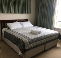 Burleigh Beach Tower - Foster Accommodation