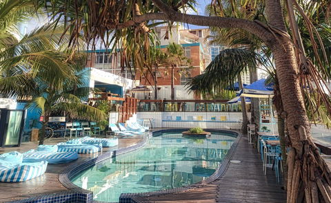 Komune Resort And Beach Club Greenmount Beach - Foster Accommodation 1