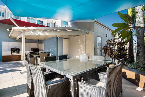 Sailport Mooloolaba Apartments - Foster Accommodation 9