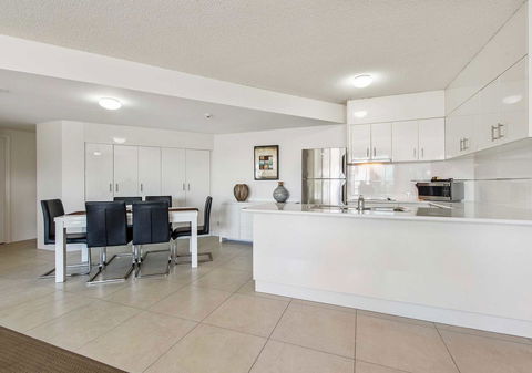 Sailport Mooloolaba Apartments - Foster Accommodation 30